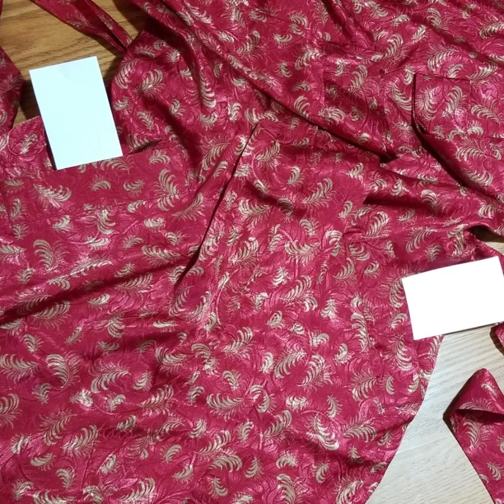 Victoria Secret robe‎ size is o/s